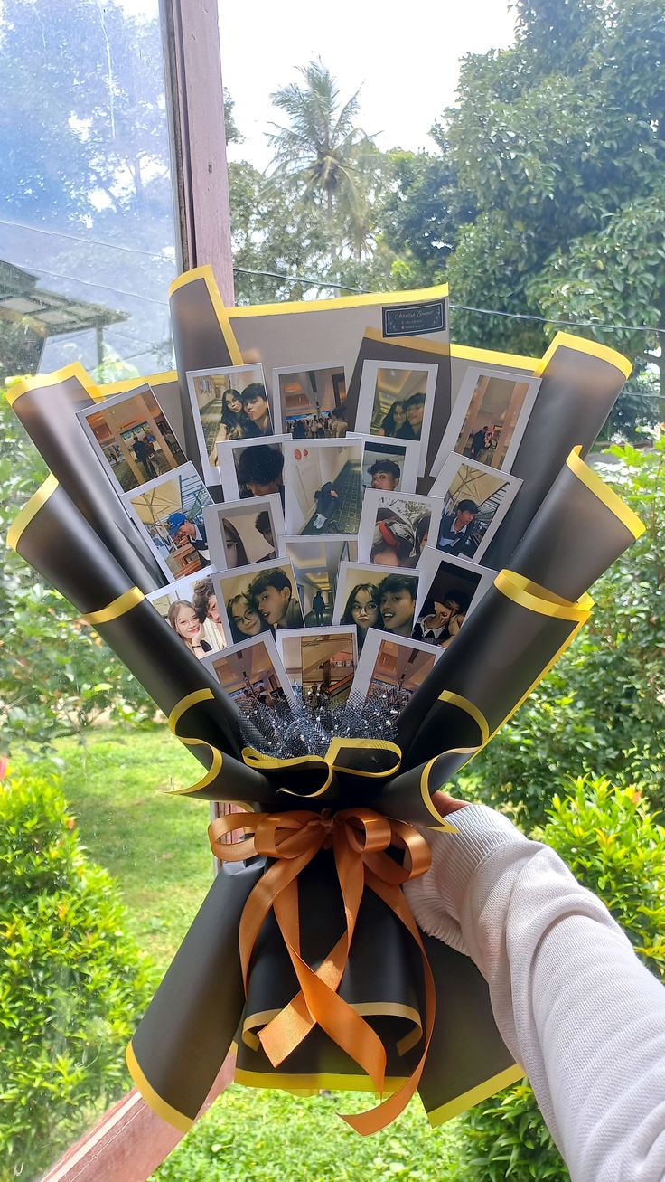 Polaroid Bouquet