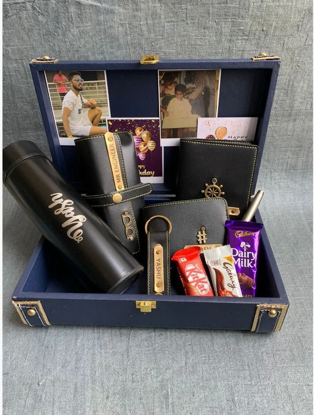 Special Premium Trunk Hamper For Couple