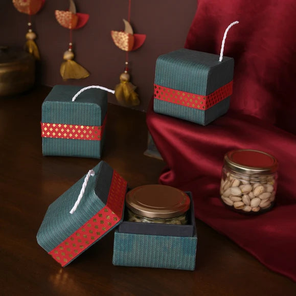 Sutli Bomb Box – Premium Green & Red Diwali Gift Box