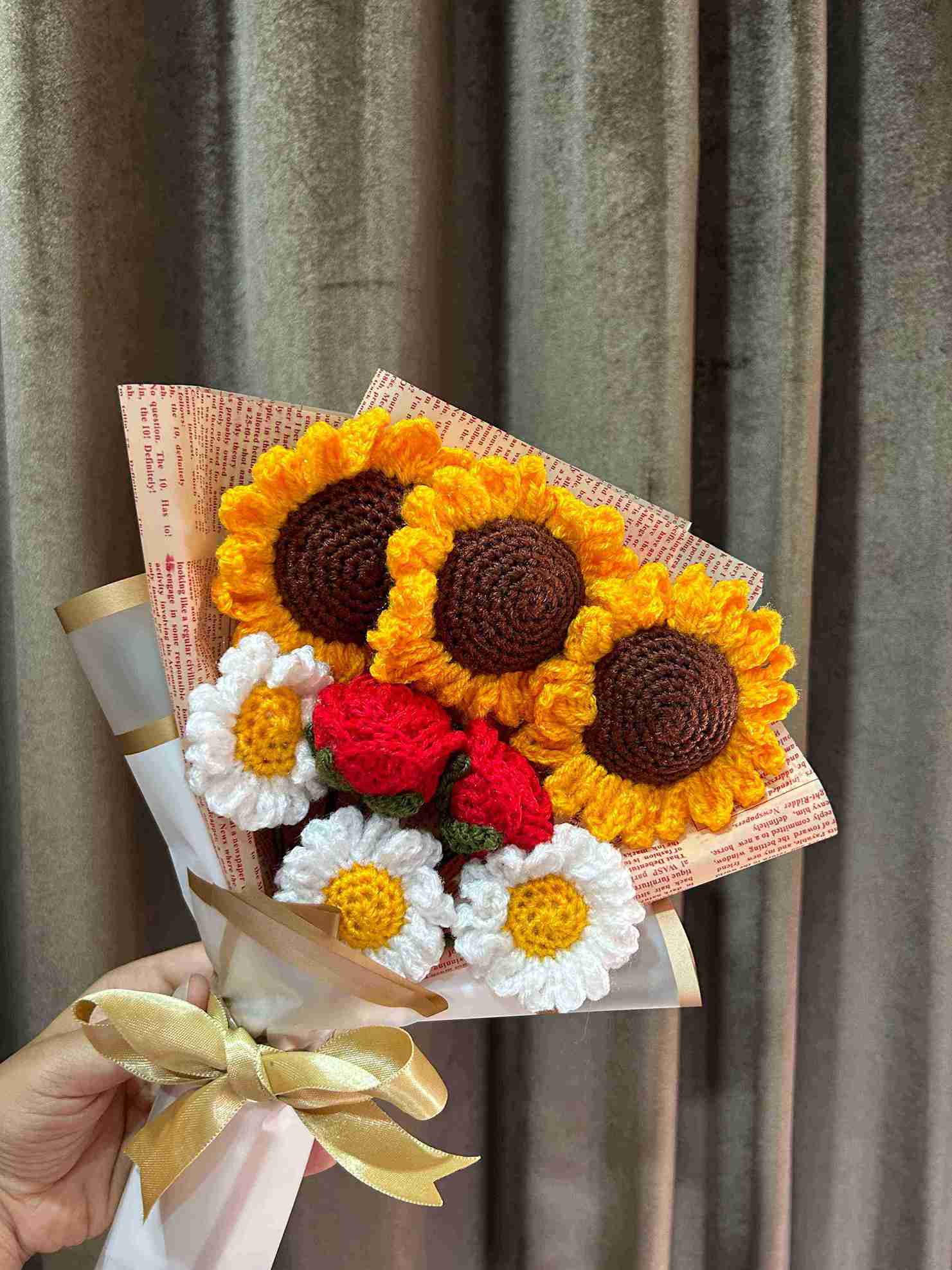 Jumbo Sunflower Rose Daisy Bouquet