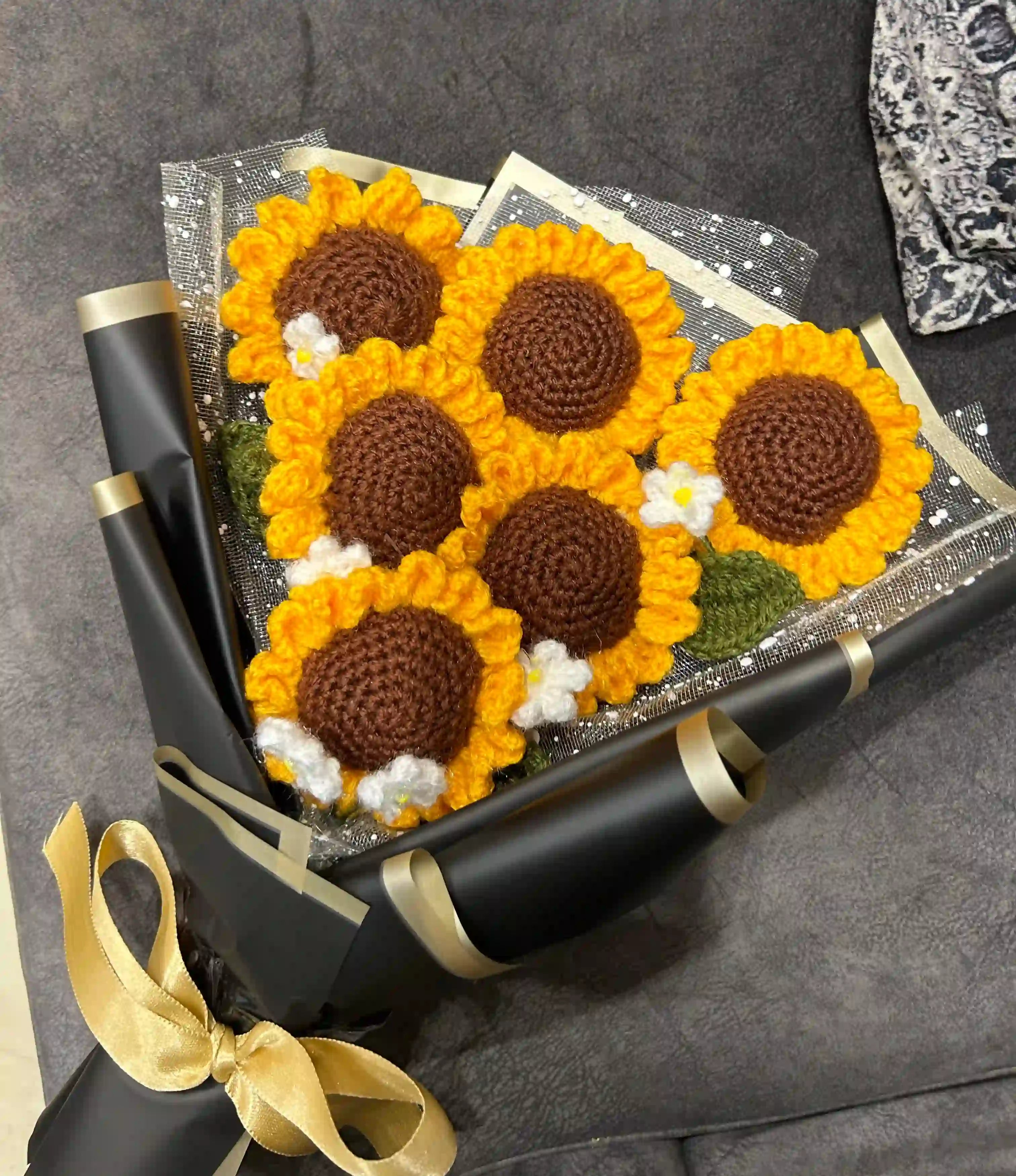 Jumbo Sunflower Bouquet