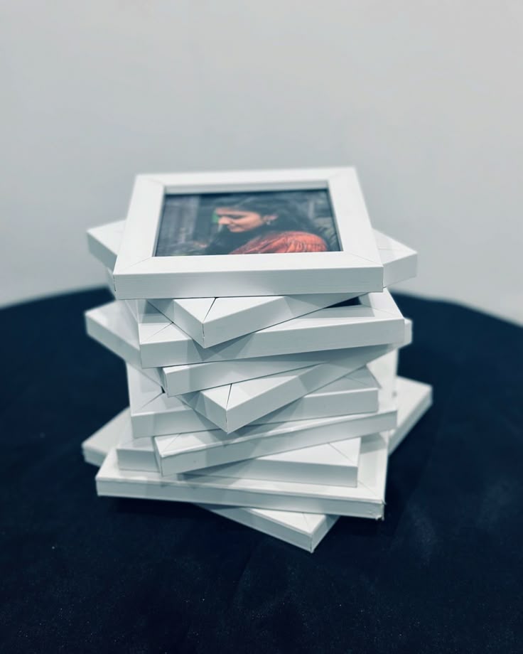 Pop up collage frame