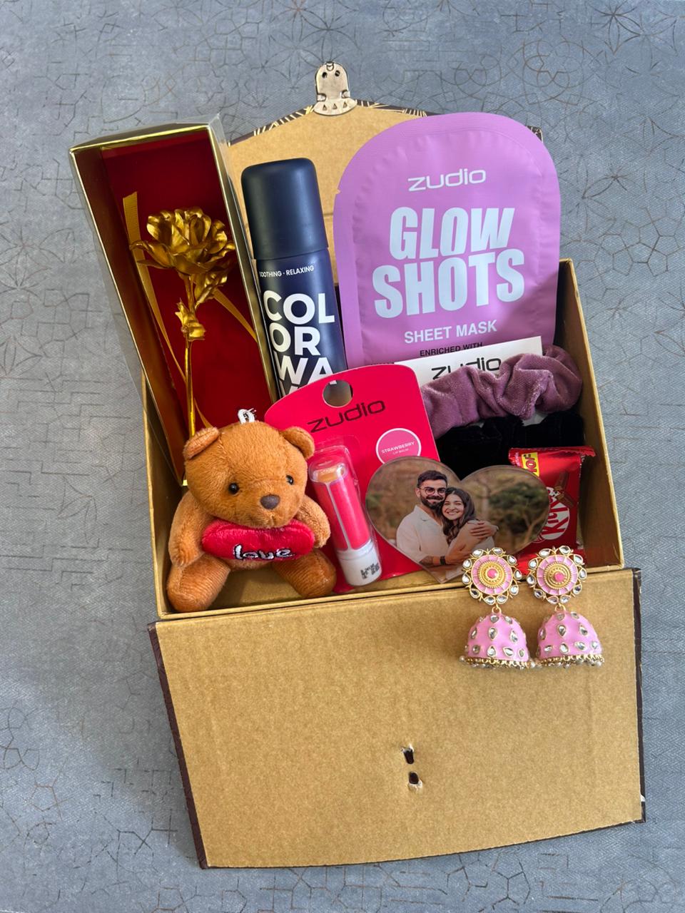 Valentine’s Day Budget-Friendly Gift Box with Zudio Beauty & Accessories For Her