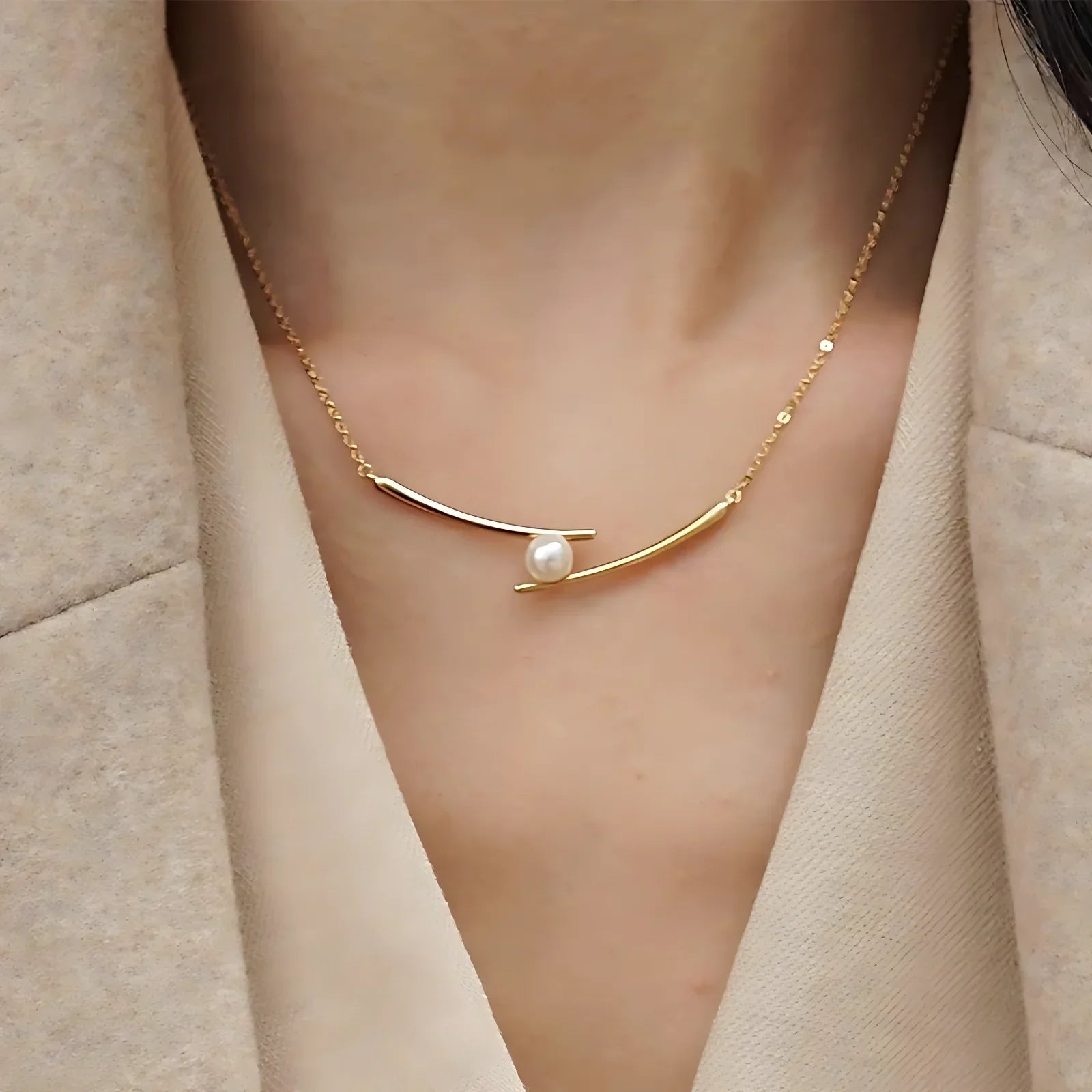 Slim Clavicle Necklace