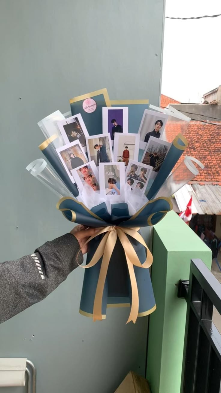 Polaroid Bouquet