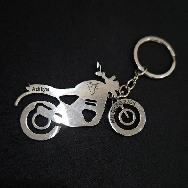 Personalised Triumph 400 Bike Keychain - The Ultimate Rider Gift