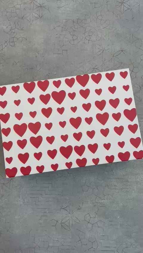 Personalized Red Heart Gift Box -7 Essentials for a Perfect Valentine’s Surprise