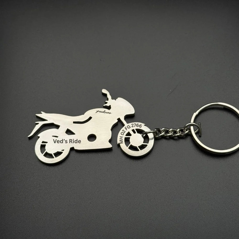 Personalised Bajaj Pulsar 125 Keychain - Unique Rider Gift