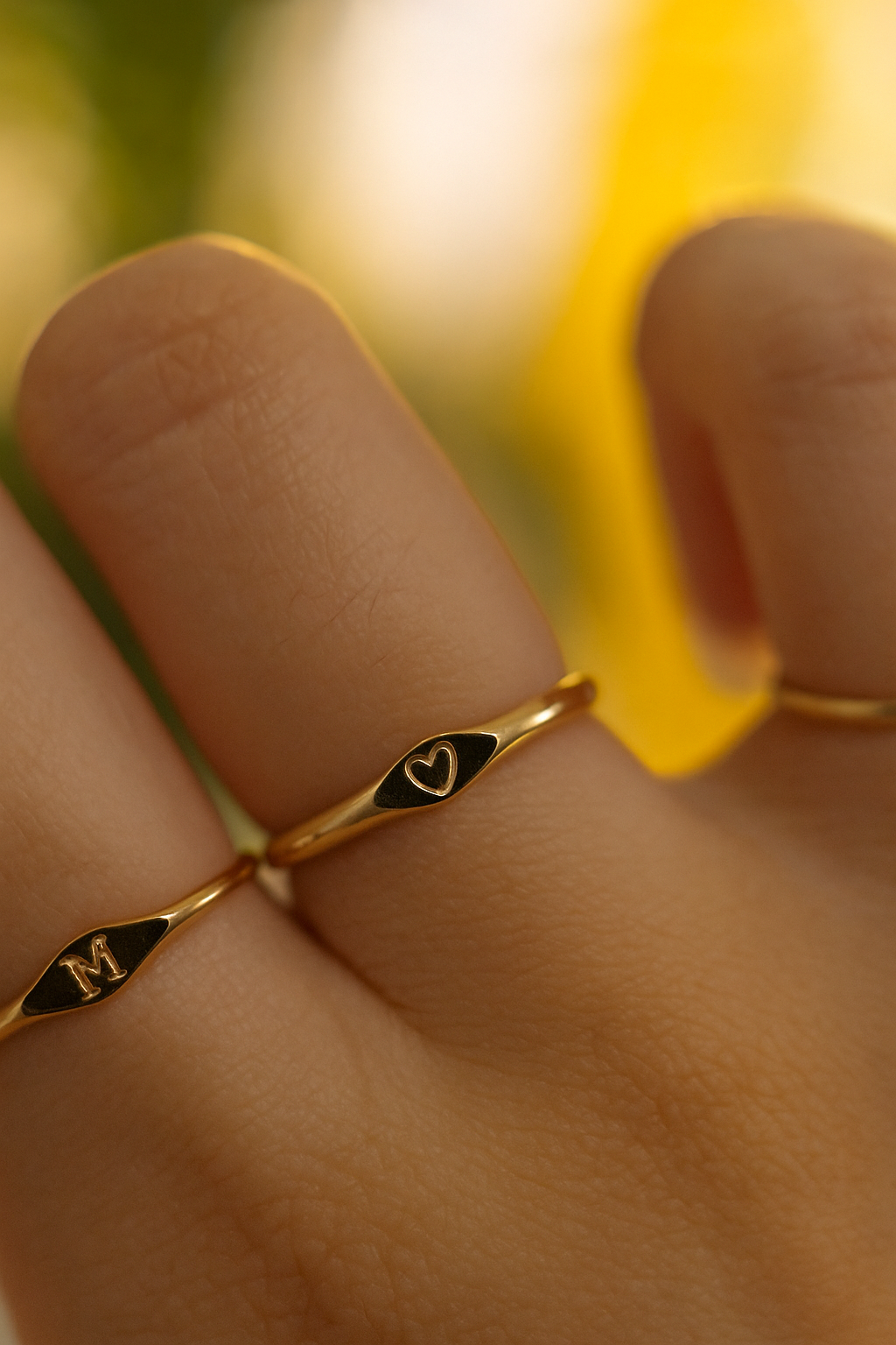 Heart engraved ring 