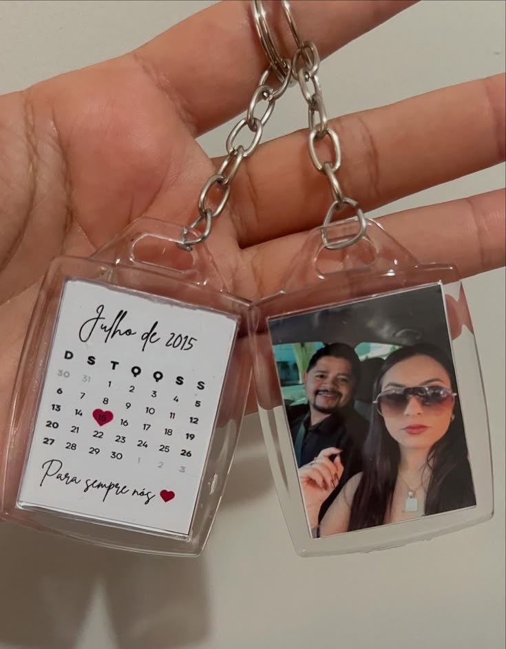 Personalised Acrylic Photo Keychain | Custom Memory Keyring