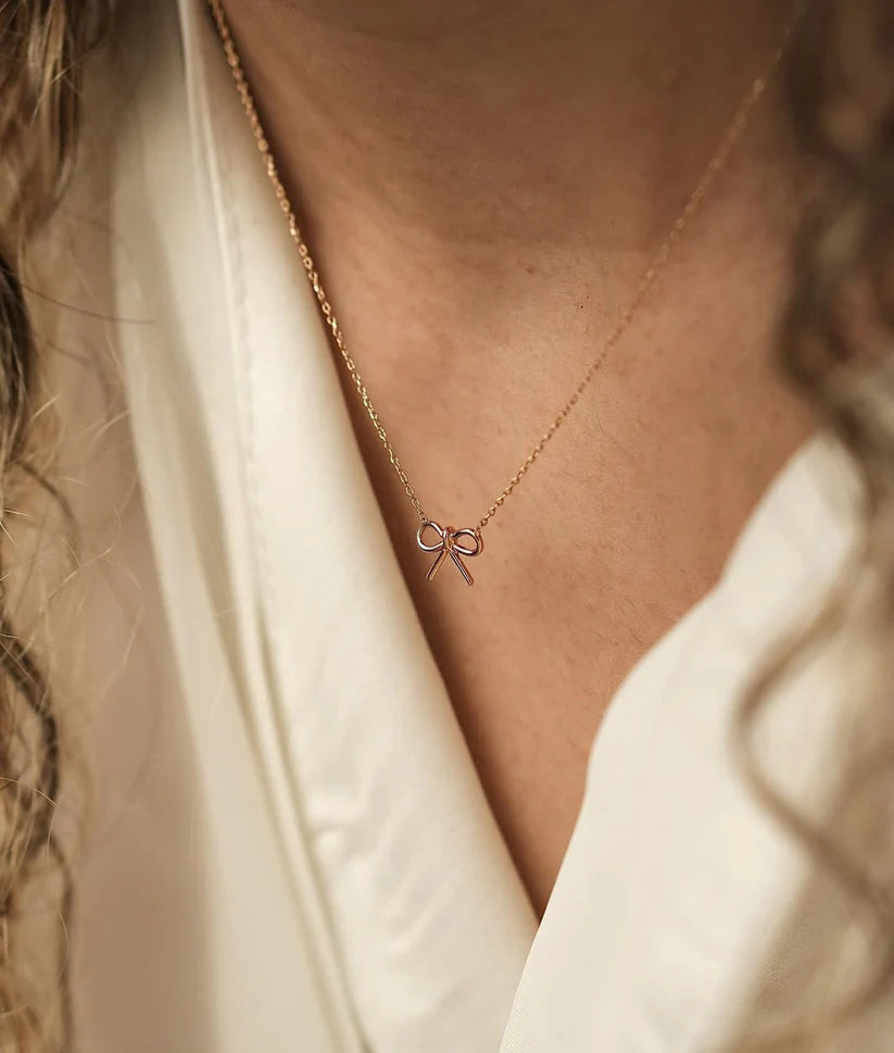 Golden Bow necklace
