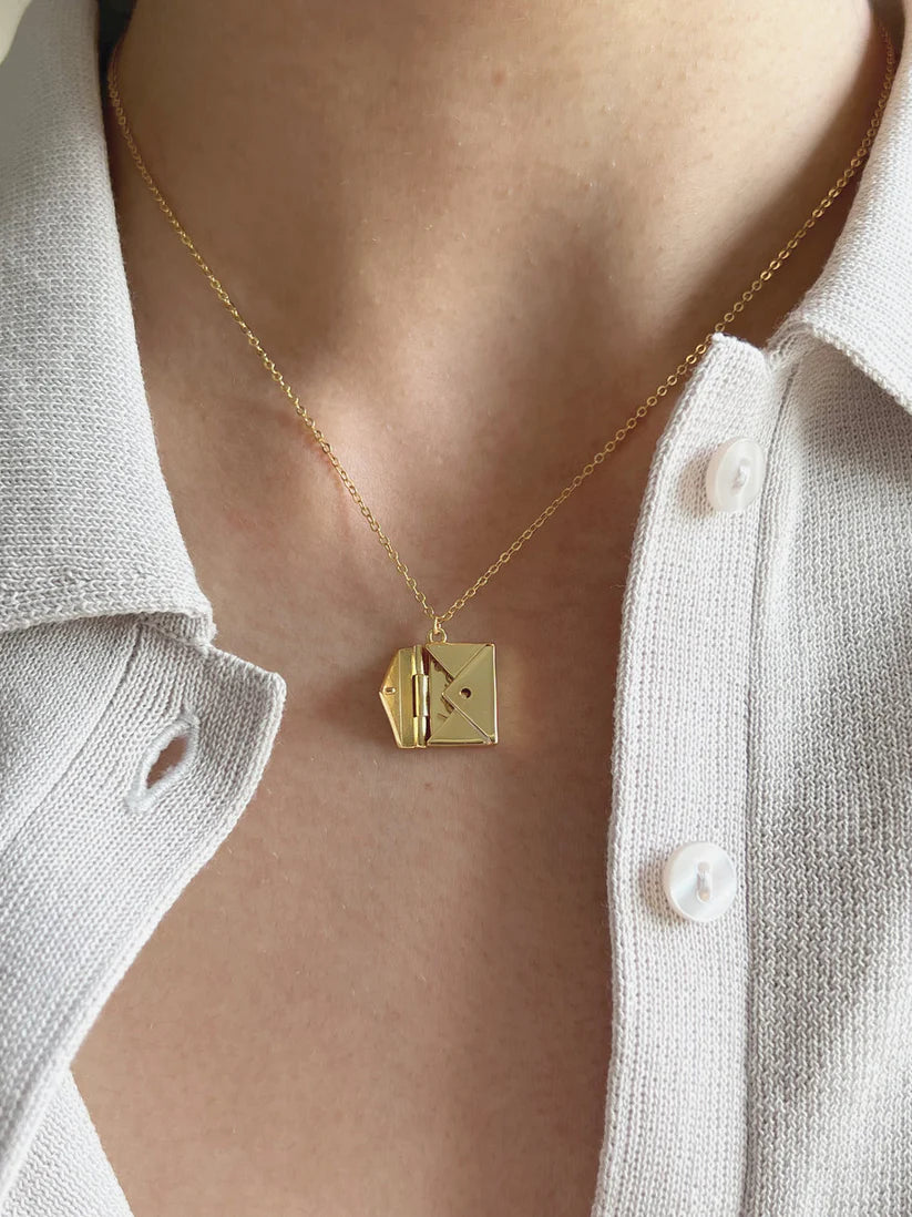 Envelope pendant