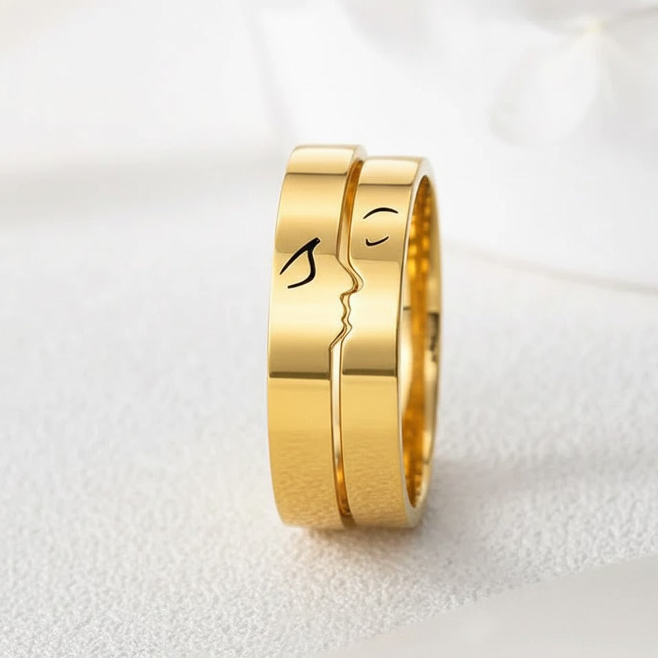 Sweet Kiss Couple Rings